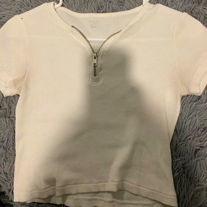 white cropped brandy melville top